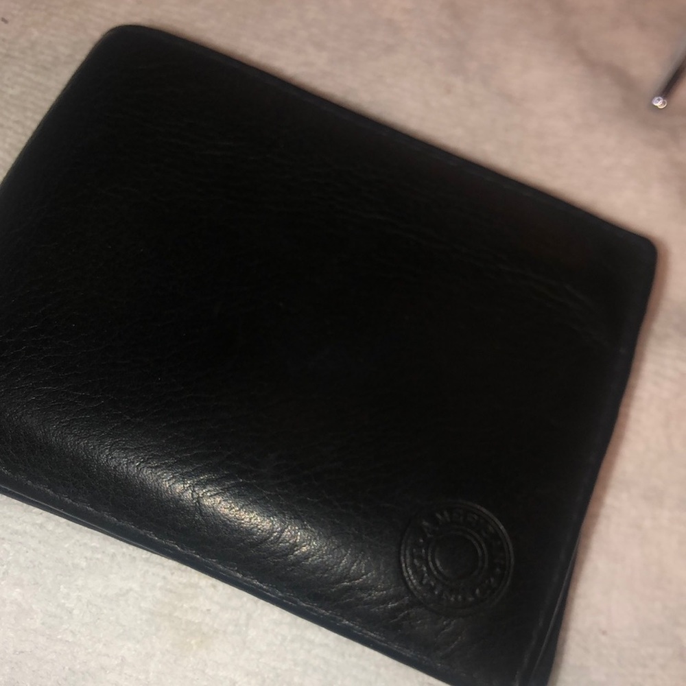 AMERICAN LIVING LEATHER WALLET